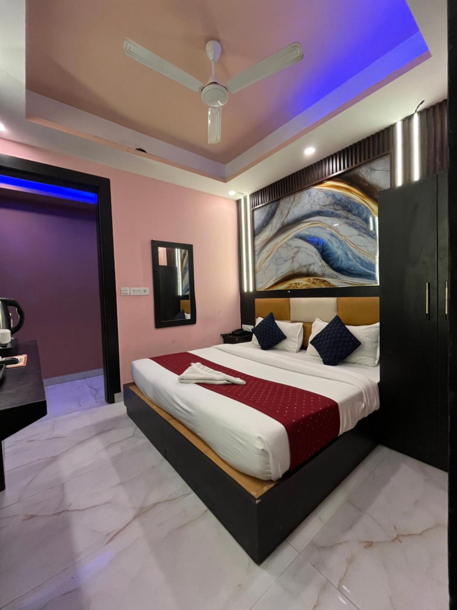 Jupiter Plaza- A Brand Of The Reality Hotel New Delhi Buitenkant foto